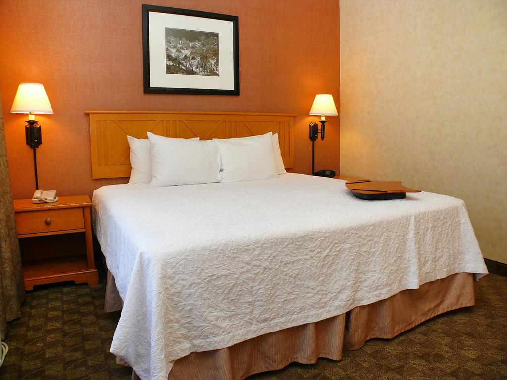 Hampton Inn & Suites Steamboat Springs Exterior photo