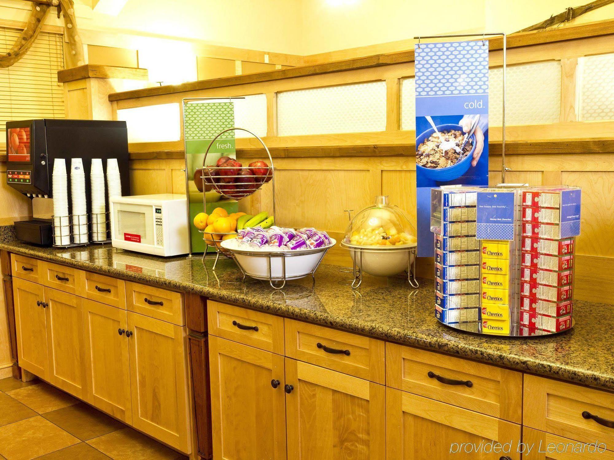 Hampton Inn & Suites Steamboat Springs Room photo